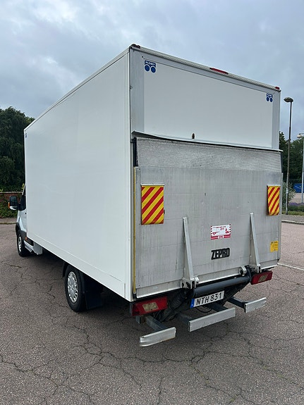 Ford Transit 3 of 5
