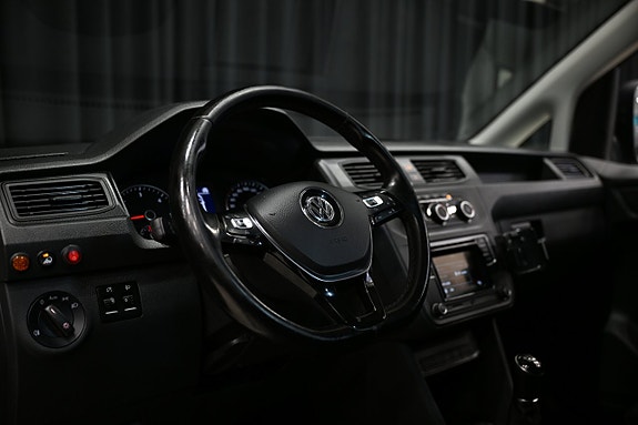 Volkswagen Caddy Maxi 19 of 30