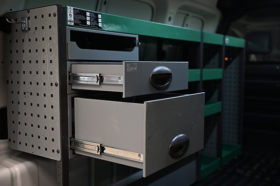 Volkswagen Caddy Maxi 12 of 30