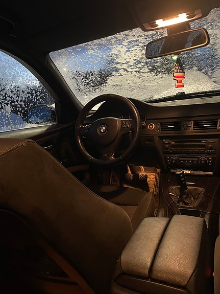 BMW 325i 6 of 6
