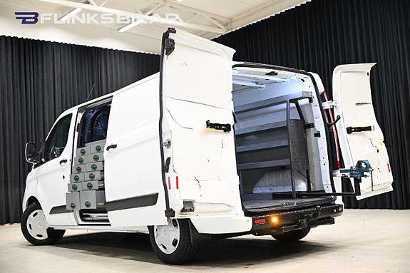 Ford Transit Custom 9 of 30