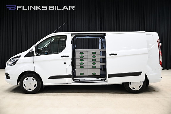 Ford Transit Custom 2 of 30
