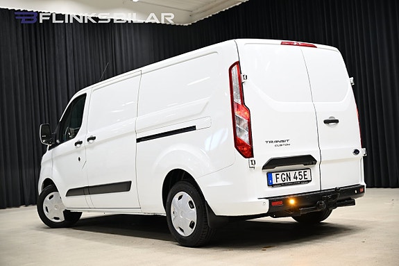 Ford Transit Custom 8 of 30