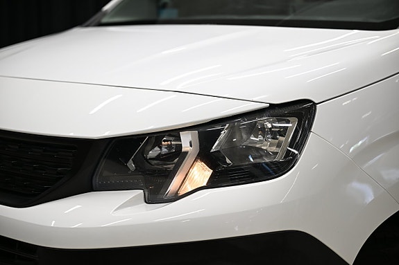 Peugeot Partner 3 of 5