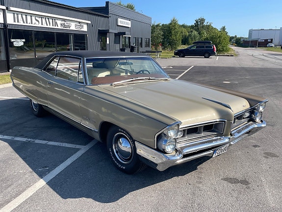 Pontiac Grand Prix 3 of 18