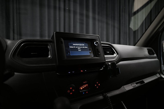 Nissan NV400 26 of 29