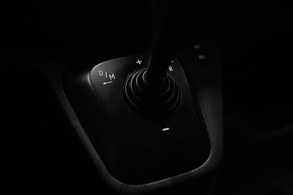 Nissan NV400 21 of 29