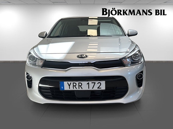 Kia Rio 2 of 19