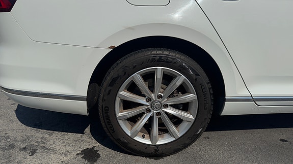 Volkswagen Passat 8 of 9
