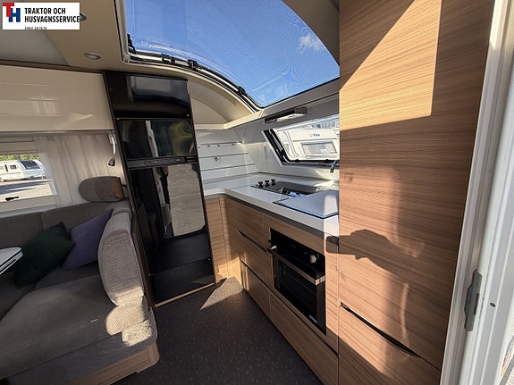 Adria ALPINA 663 HT med Takmarkis, Solceller, AC -20 9 of 21