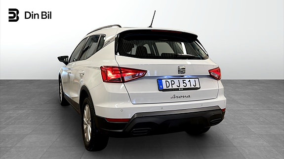 Seat Arona 3 of 5