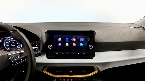 Seat Arona 9 of 18