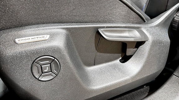 Volkswagen Tiguan 18 of 23