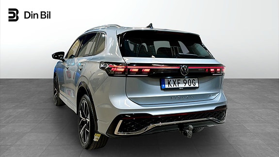 Volkswagen Tiguan 3 of 23