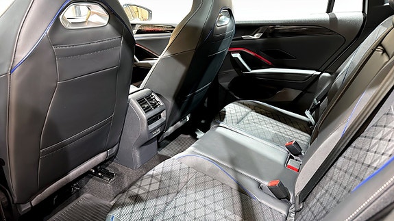 Volkswagen Tiguan 12 of 23