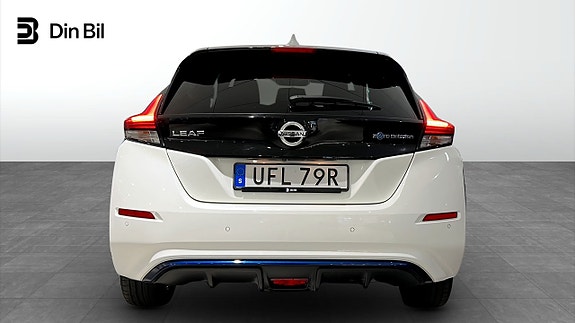 Nissan Leaf 5 of 5