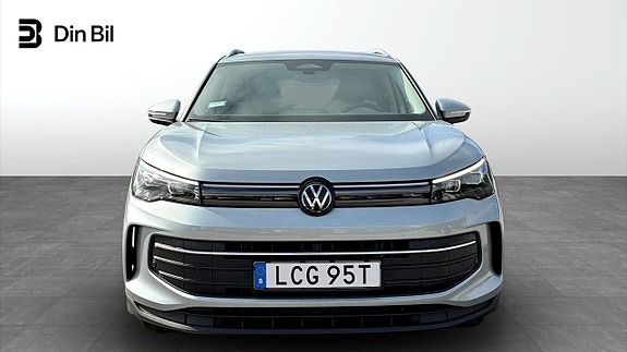 Volkswagen Tiguan 4 of 13