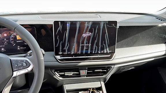 Volkswagen Tiguan 9 of 13