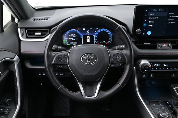 Toyota RAV4 Plug-in Hybrid 7 of 27