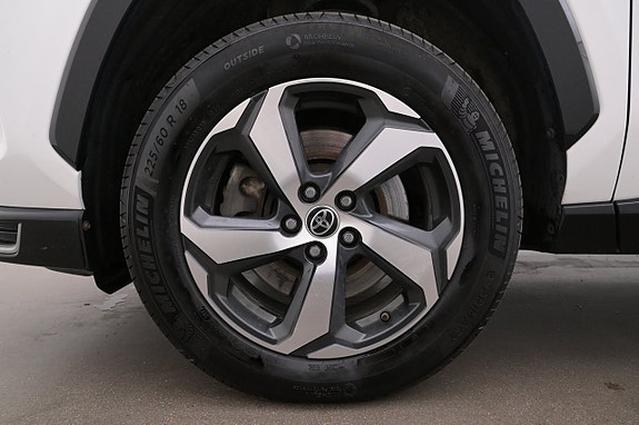 Toyota RAV4 Plug-in Hybrid 27 of 27