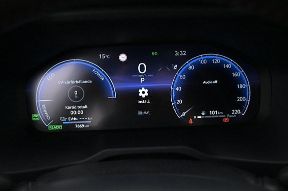Toyota RAV4 Plug-in Hybrid 8 of 27