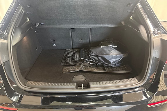 Mercedes-Benz A250 13 of 20