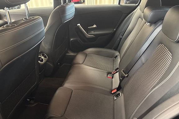 Mercedes-Benz A250 12 of 20