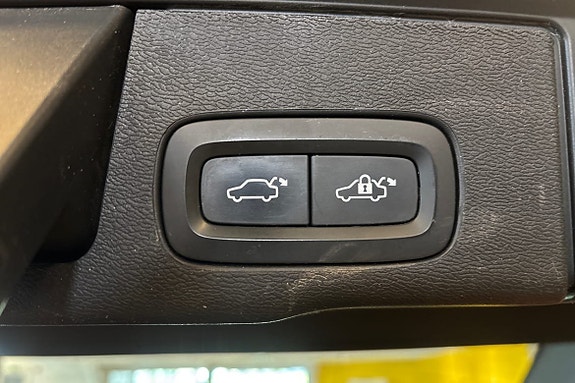 Volvo XC60 19 of 26