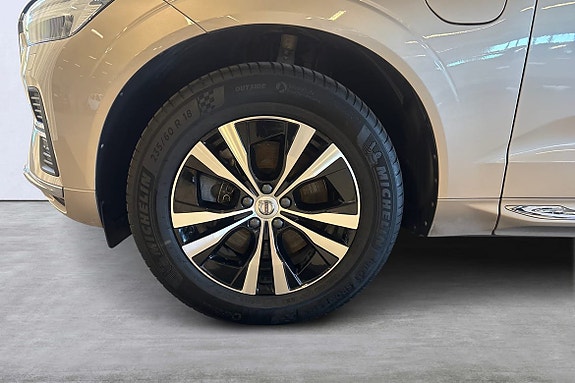 Volvo XC60 14 of 26