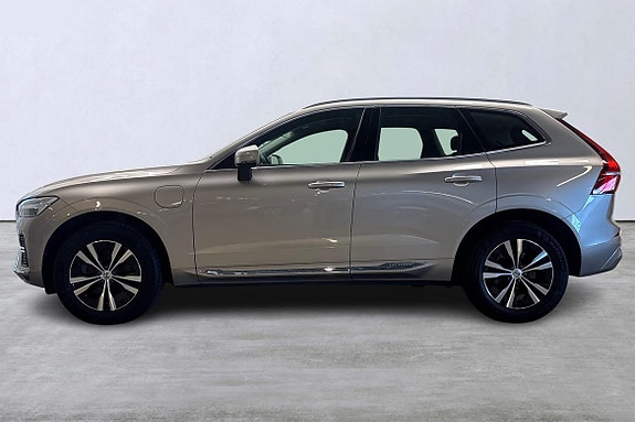 Volvo XC60 2 of 5