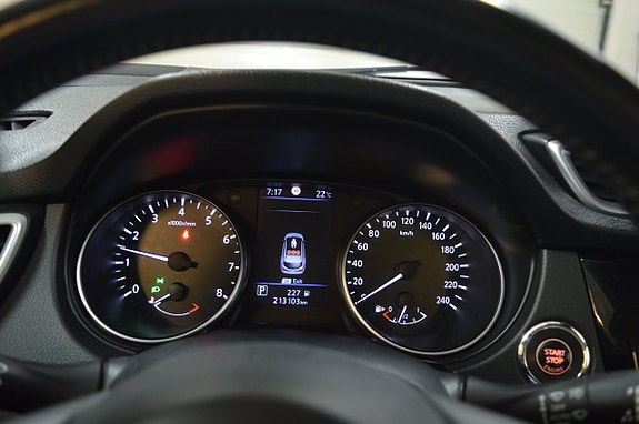 Nissan Qashqai 9 of 18