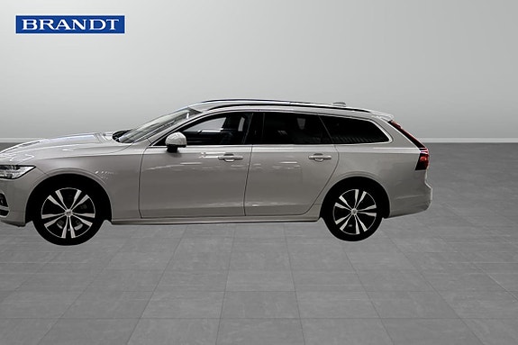 Volvo V90 3 of 5