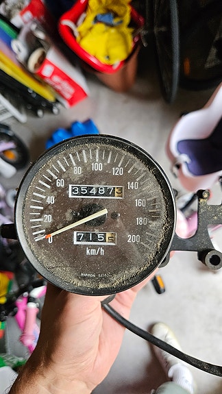 Suzuki GSX 400 E 5 of 6