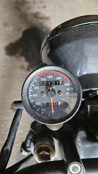 Suzuki GSX 400 E 6 of 6