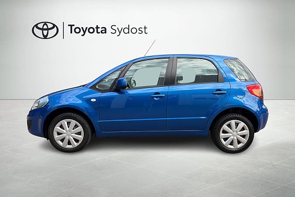 Suzuki SX4 3 of 5