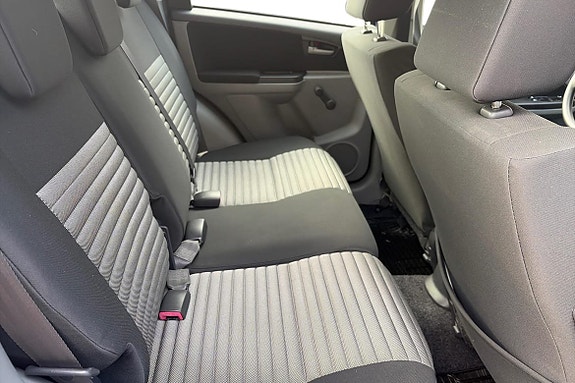 Suzuki SX4 7 of 13