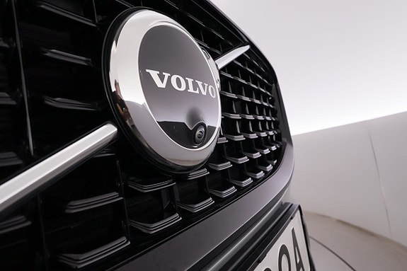 Volvo XC60 15 of 21