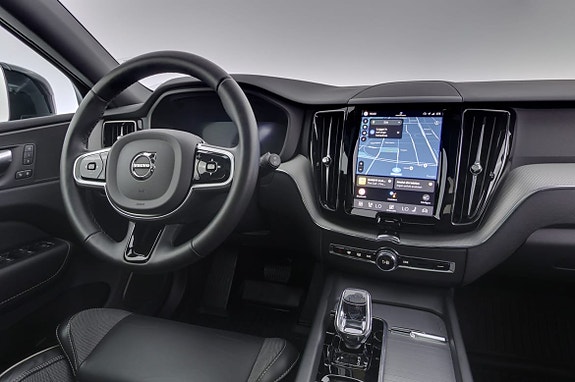 Volvo XC60 8 of 21