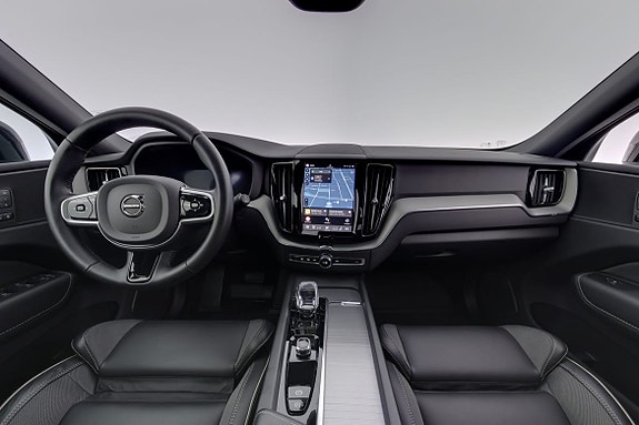 Volvo XC60 7 of 21