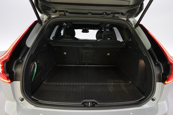 Volvo XC60 10 of 21