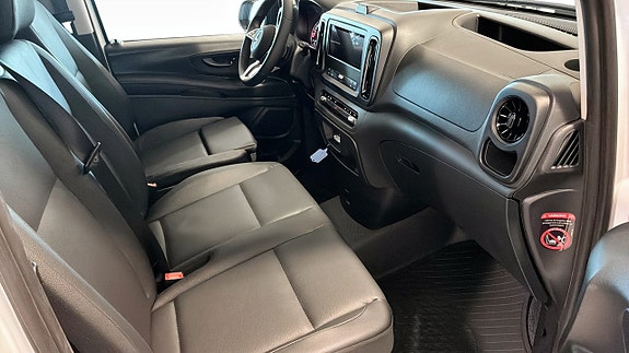 Mercedes-Benz Vito 114 3 of 5