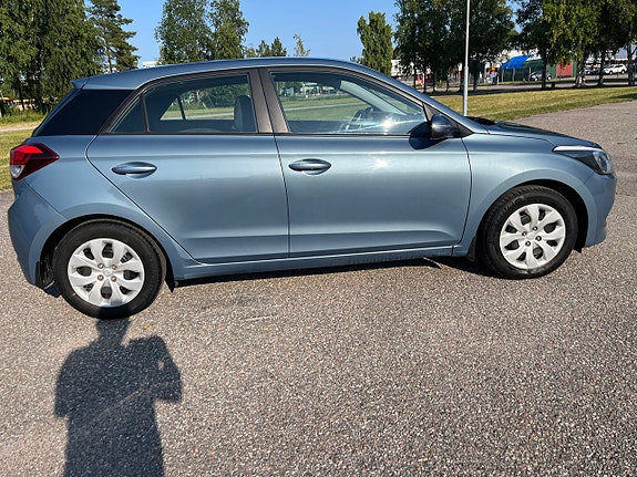 Hyundai i20 6 of 17