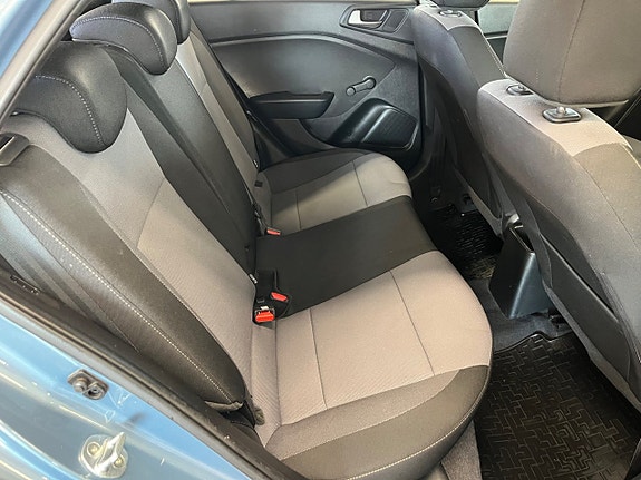 Hyundai i20 13 of 17