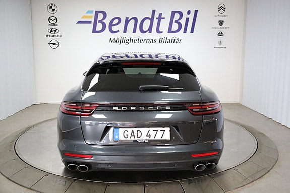 Porsche Panamera 4 11 of 27