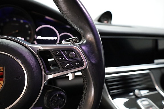 Porsche Panamera 4 20 of 27