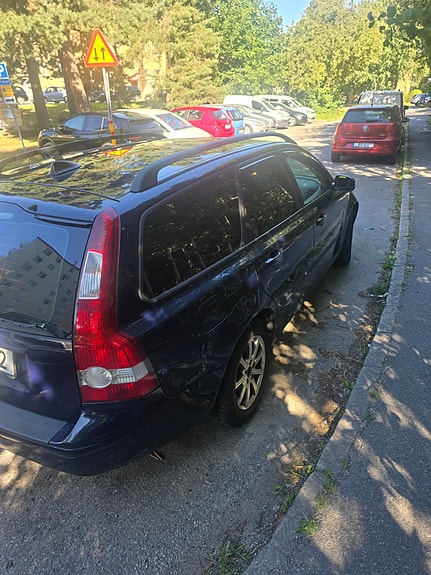 Volvo V50 4 of 5