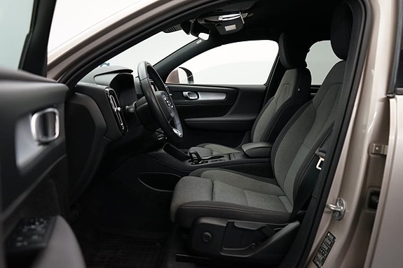 Volvo XC40 5 of 5