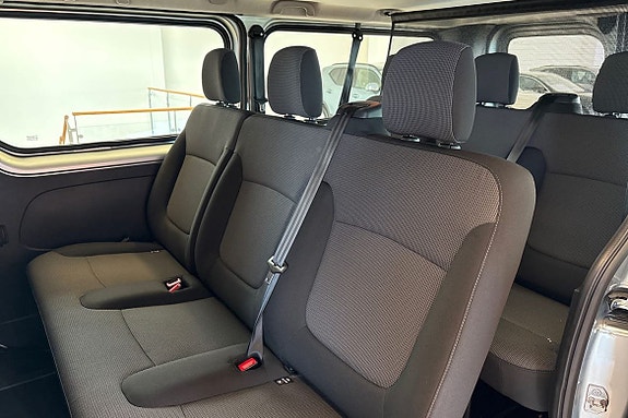 Renault Trafic 15 of 16