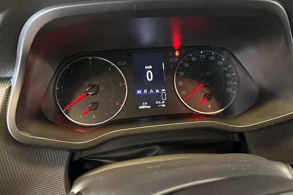 Renault Trafic 12 of 16