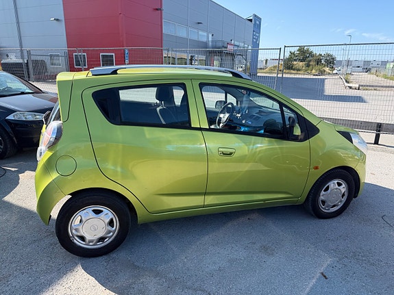 Chevrolet Spark 6 of 22